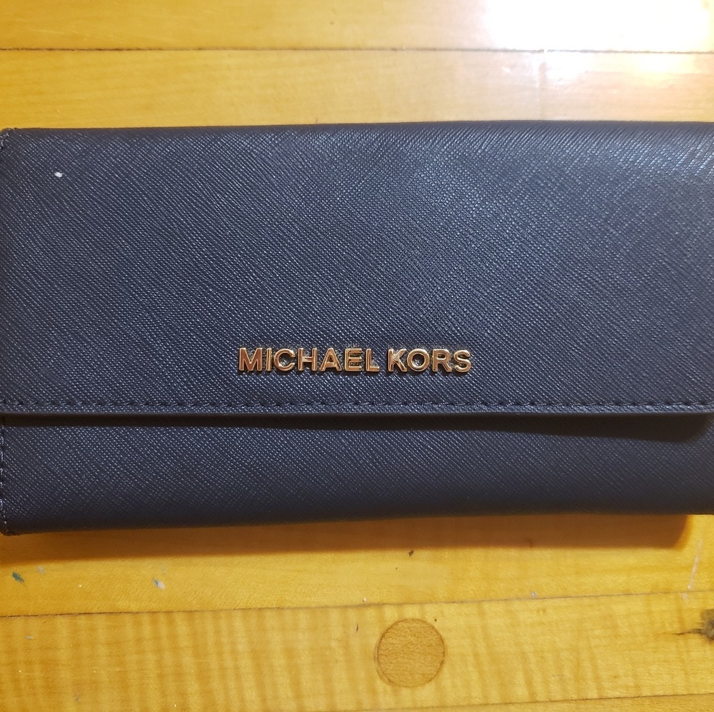 Michael Kors wallet
